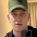 Я Maksim, 27, из Нижнегорского, ищу знакомство для регулярного секса
