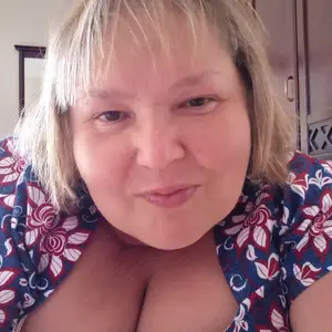 Екатерина из Самары, мне 50, познакомлюсь с девушкой или парой для дружбы